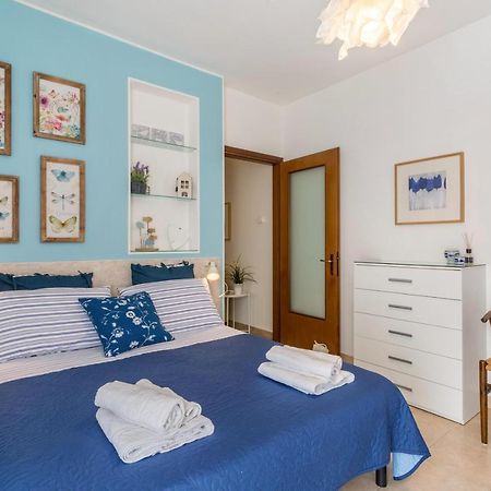 La Terrazza Apartment บรูนาเต ภายนอก รูปภาพ
